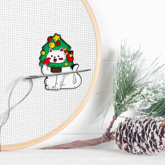 Porte-aiguilles aimanté - Chaton de Noël