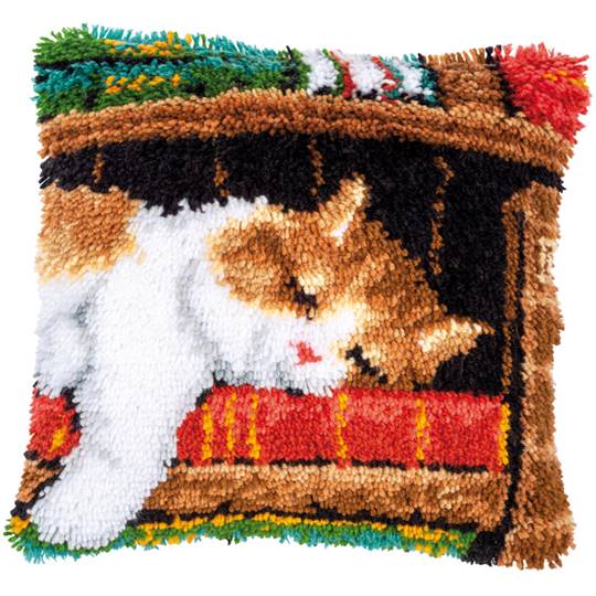 Chat Dormant - Kit Coussin point noué - Vervaco