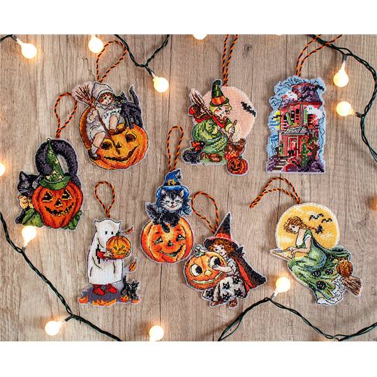 Halloween Toys Kit of 8 pieces - Kit point de croix - LETISTITCH