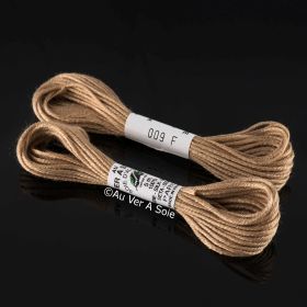 Soie de Paris coloris F09 - Au Ver à Soie