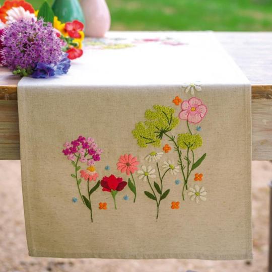 Kit chemin de table Fleurs Sauvages - Vervaco