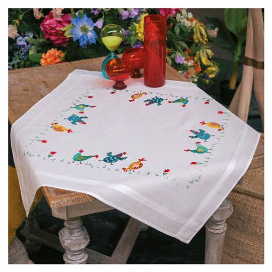 Poules Colorées • Nappe à broder - Vervaco