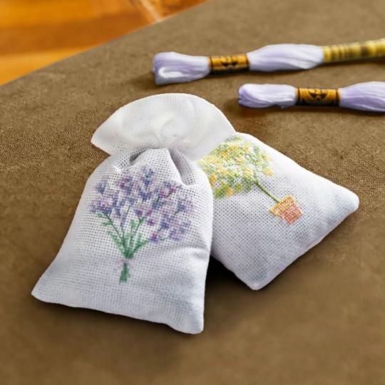 Kit point de croix – Sachets parfumés – Nathalie Weinzaepflen