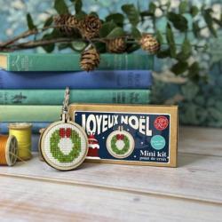 Joyeux Noël ! - Mini kit point de croix - The Crafty Kit Company