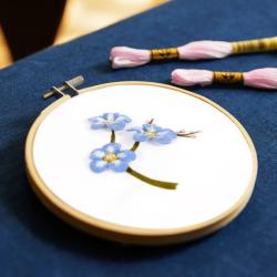 Fleur Myosotis - Kit broderie 3D - DMC