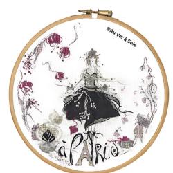 Le Parfum, une invitation au voyage... àParis - Kit broderie Soizic