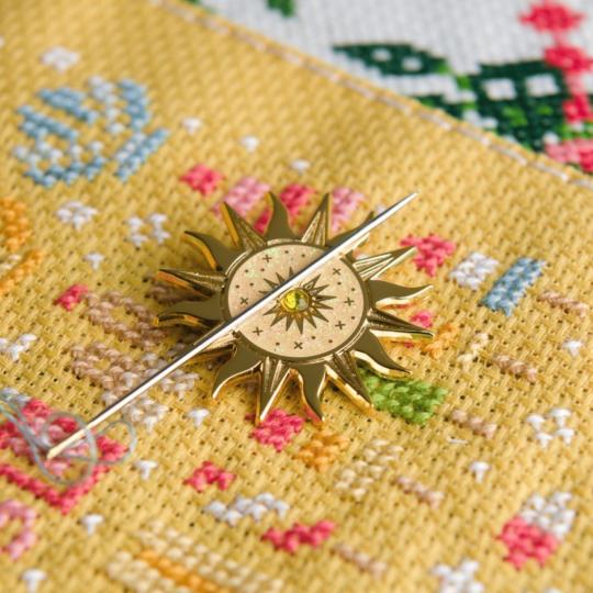 Soleil d'Été - Porte-aiguille aimanté été - Stitchonomy