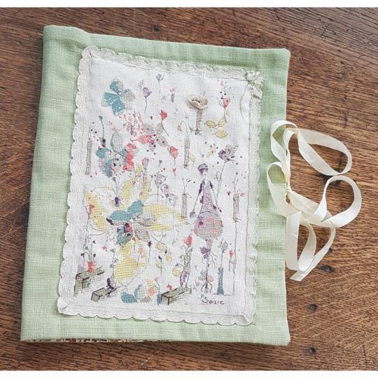 Kit Cache Livre Rêve de Fleurs - Kit broderie - Soizic