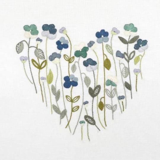 Douces pensées (Coeur brodé de Mars)  - Kit Un chat dans l'aiguille