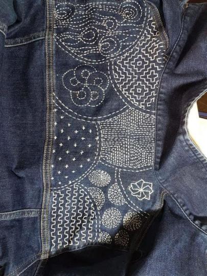 Broderie Sashiko sur jean