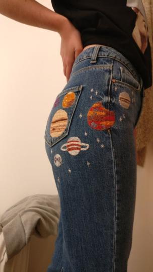 Broder sur un jean - Ide